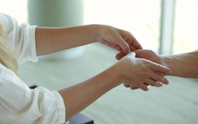 Masszírozd meg a családodat!   * A doTERRA AROMATOUCH masszázsa